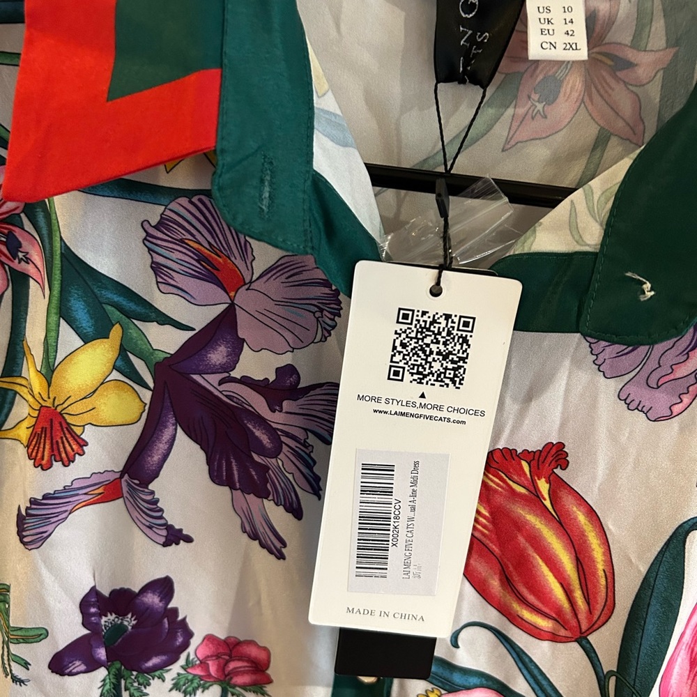 Beautiful Green Collared Multi Colored Floral Dre… - image 3